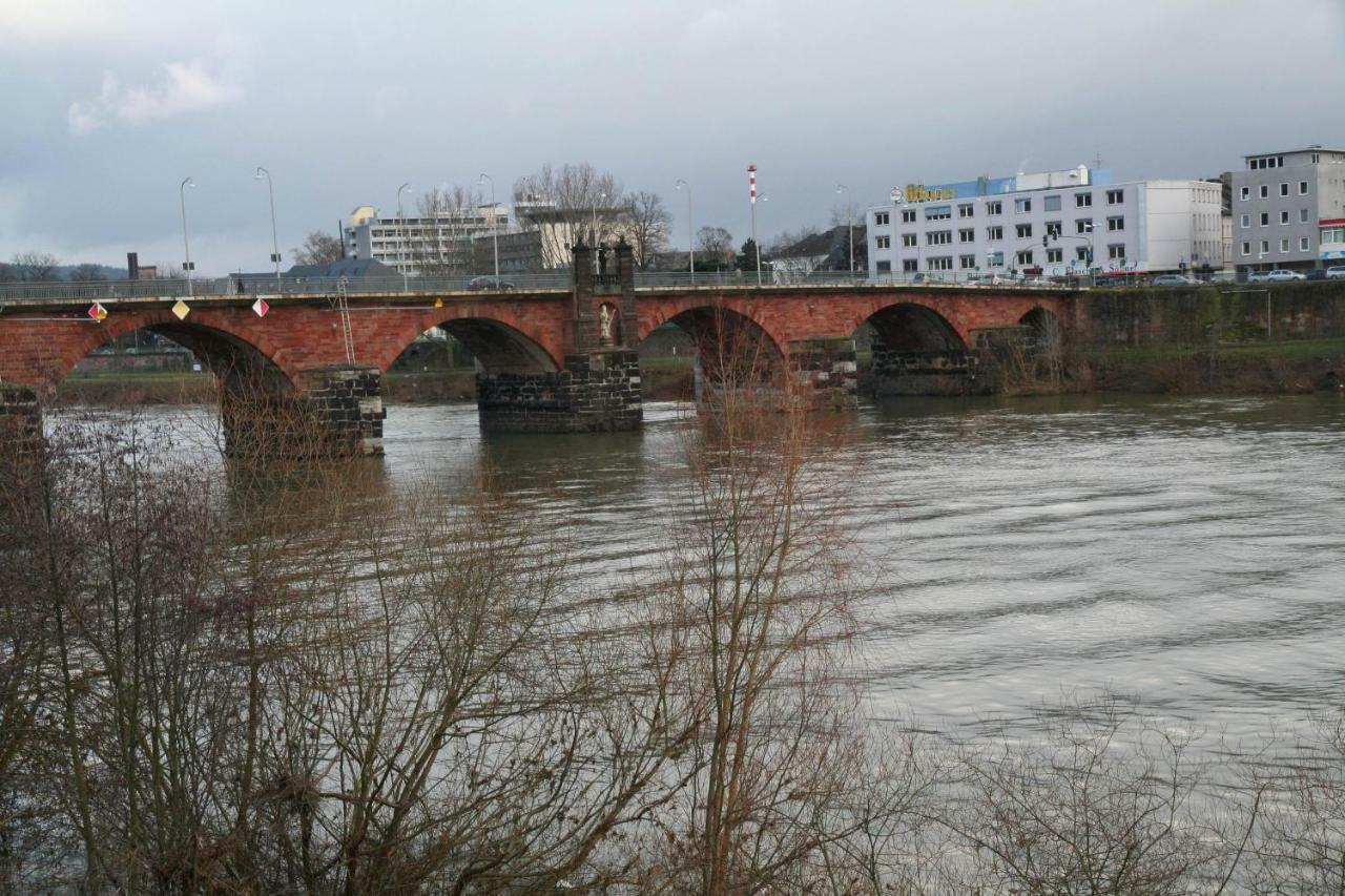 Ferienwohnung Roemerbruecke Trier Bagian luar foto